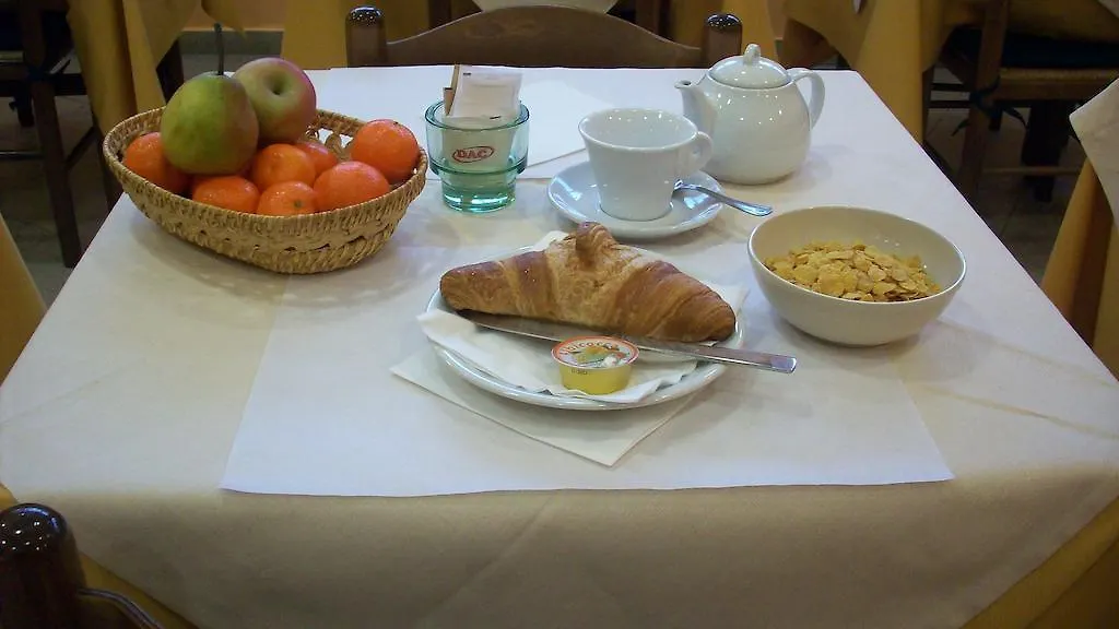 Hotel Naviglio Grande Corsico 3*,