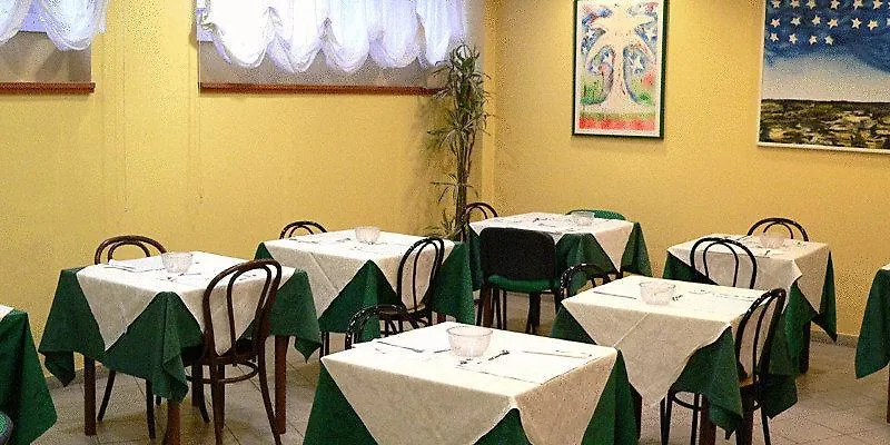 Hotel Naviglio Grande Corsico 3*,  Italia